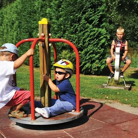 Freesenbruch Reihenhaus 8a - Eisbaer Nyaraló Zingst