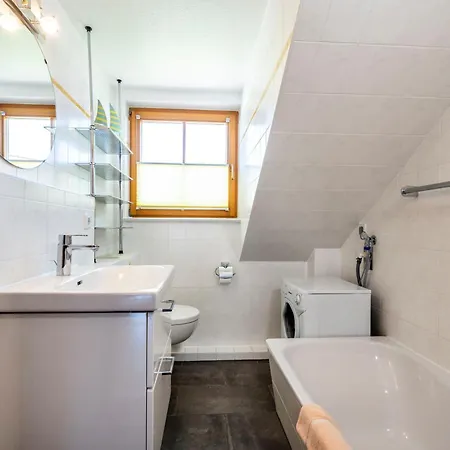 Freesenbruch Reihenhaus 8a - Eisbaer Zingst