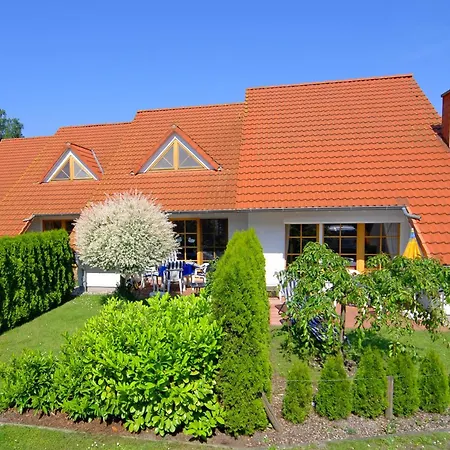 Freesenbruch Reihenhaus 8a - Eisbaer Zingst