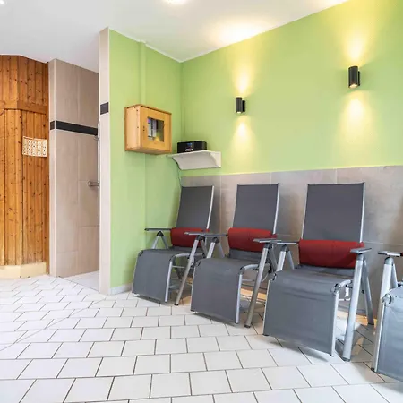 Freesenbruch Reihenhaus 8a - Eisbaer Zingst